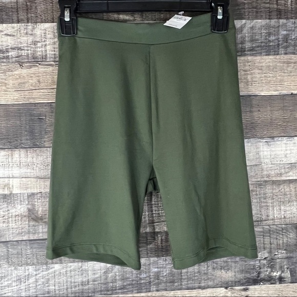 NWT American Eagle Highest Rise Bike Short Olive Green - Picture 1 of 7